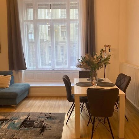 Blue Danube Apartment Downtown With Free Parking Budapest Ngoại thất bức ảnh