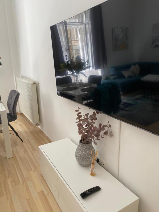 Blue Danube Apartment Downtown With Free Parking Budapest Ngoại thất bức ảnh